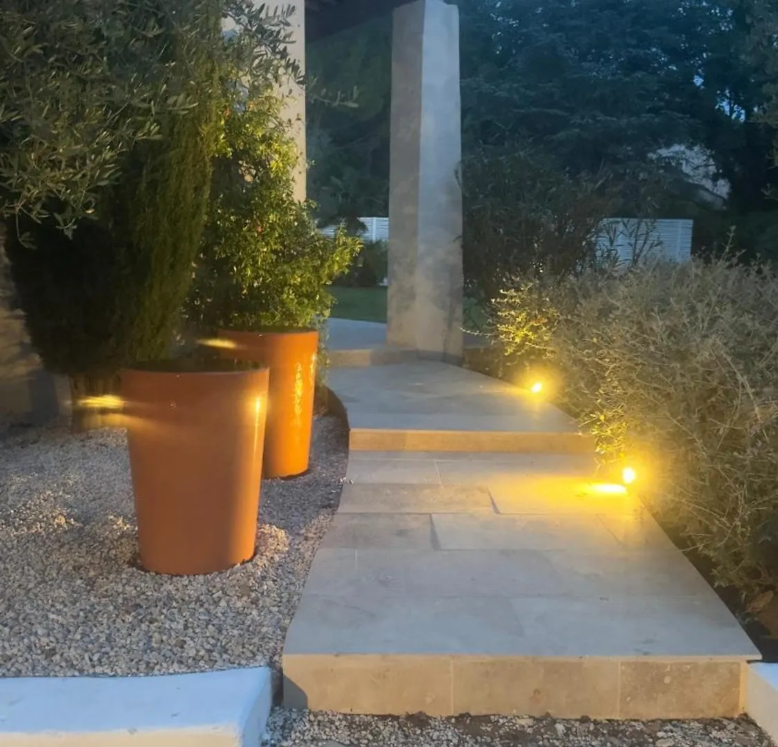 Belle Villa Climatisee Calme Dans Un Domaine Prive Peynier 0*,  France
